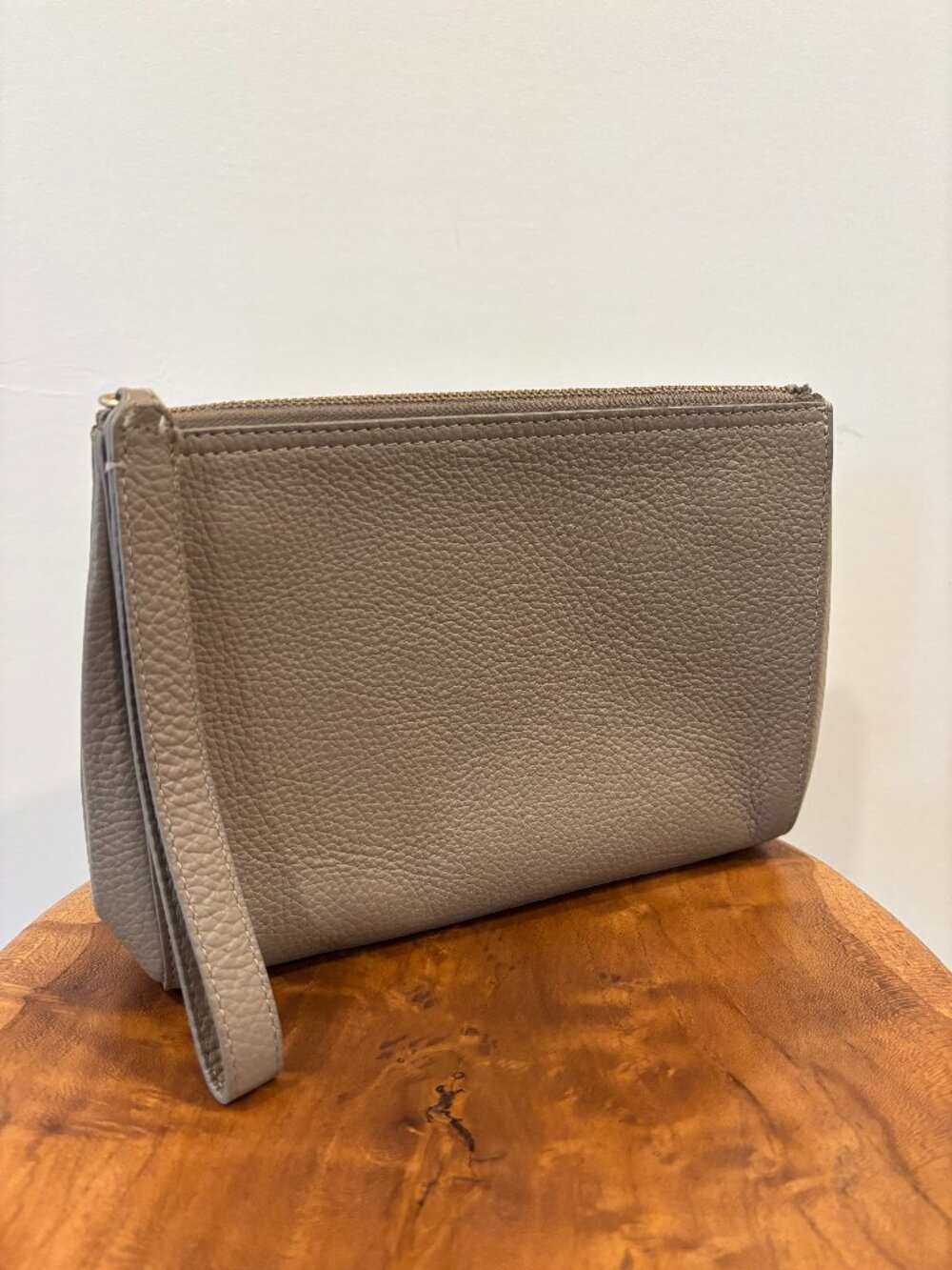Cuyana Work Clutch - Taupe